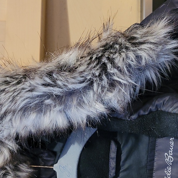 Eddie Bauer Down Blend coat - Picture 3 of 8